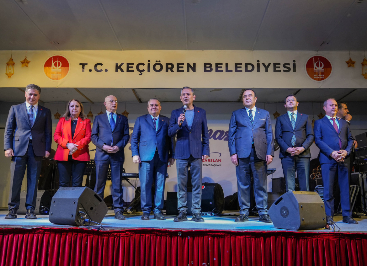 CHP Genel Başkanı Özgür Özel Keçiören’de iftar yaptı