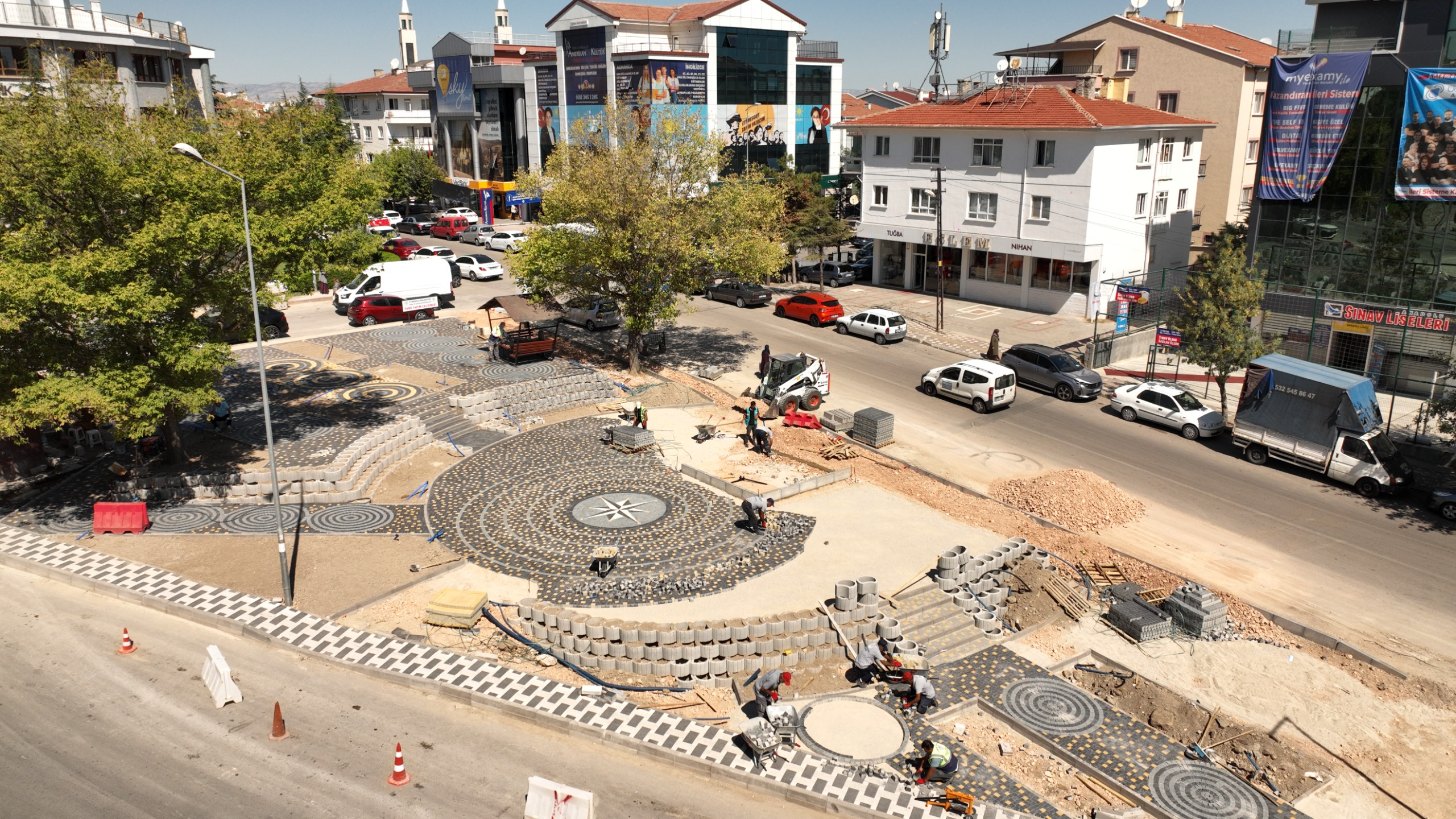 Etimesgut Belediyesi Park ve Bahçeler Müdürlüğü “görevimizin başındayız” diyor